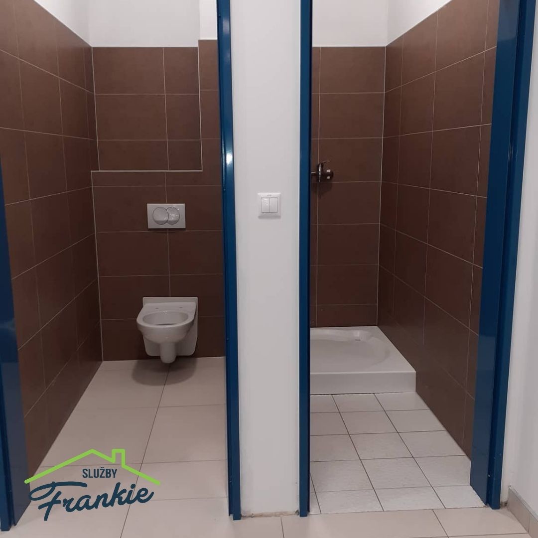 Sanitárne priestory po upratovaní
